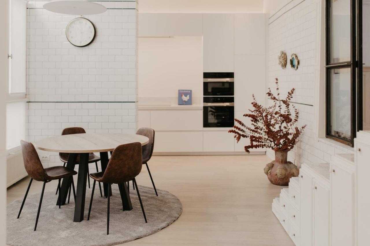 Blue Bird Residence Suite Moriaan アントウェルペン エクステリア 写真