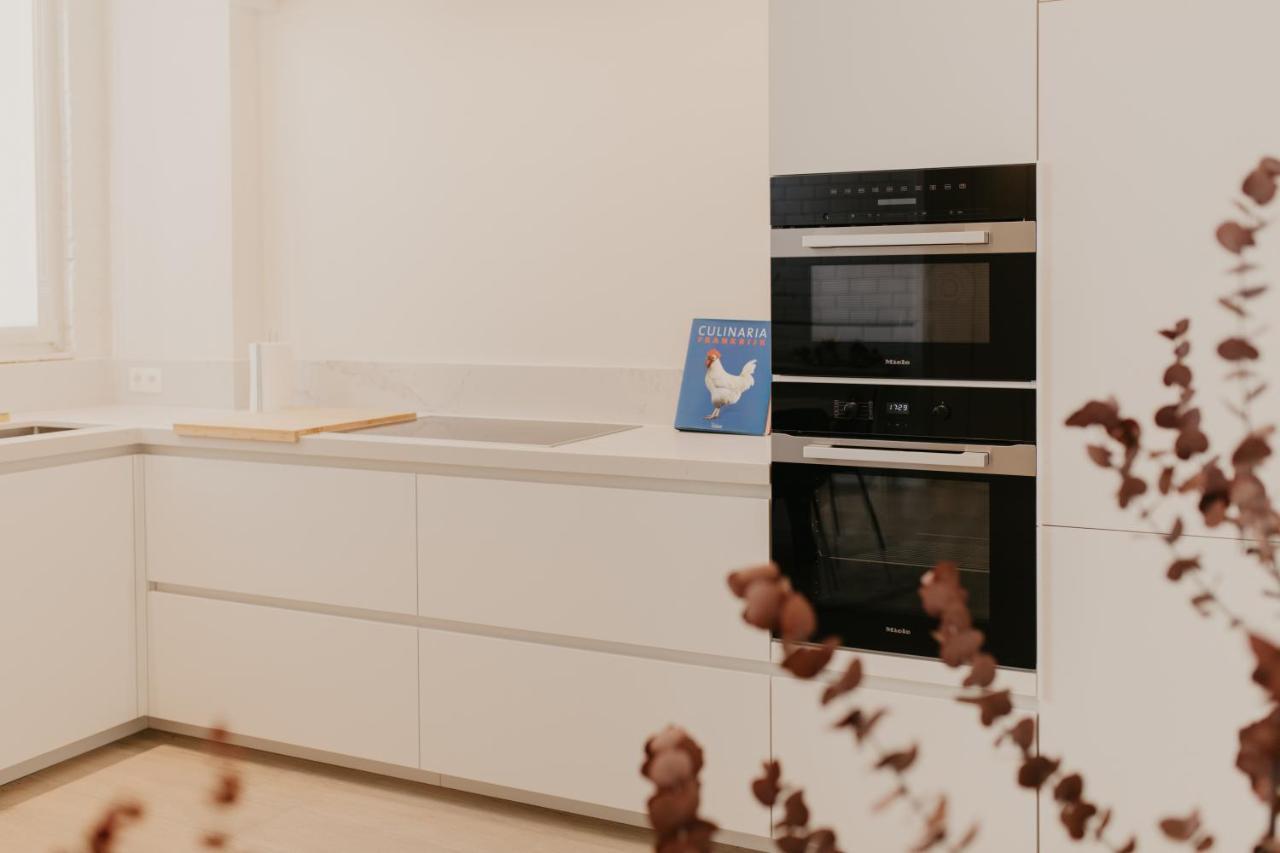 Blue Bird Residence Suite Moriaan アントウェルペン エクステリア 写真