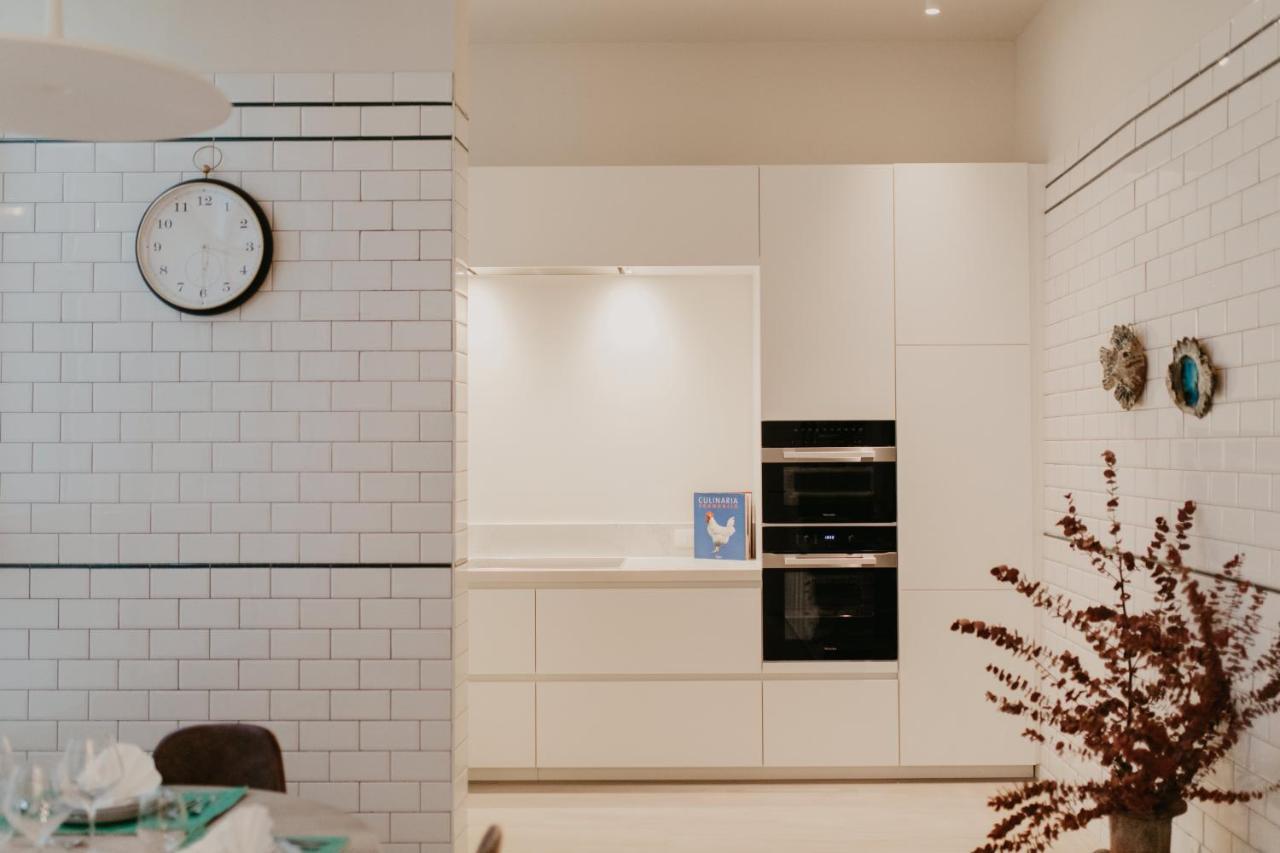 Blue Bird Residence Suite Moriaan アントウェルペン エクステリア 写真