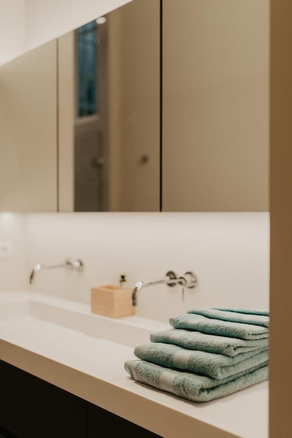 Blue Bird Residence Suite Moriaan アントウェルペン エクステリア 写真
