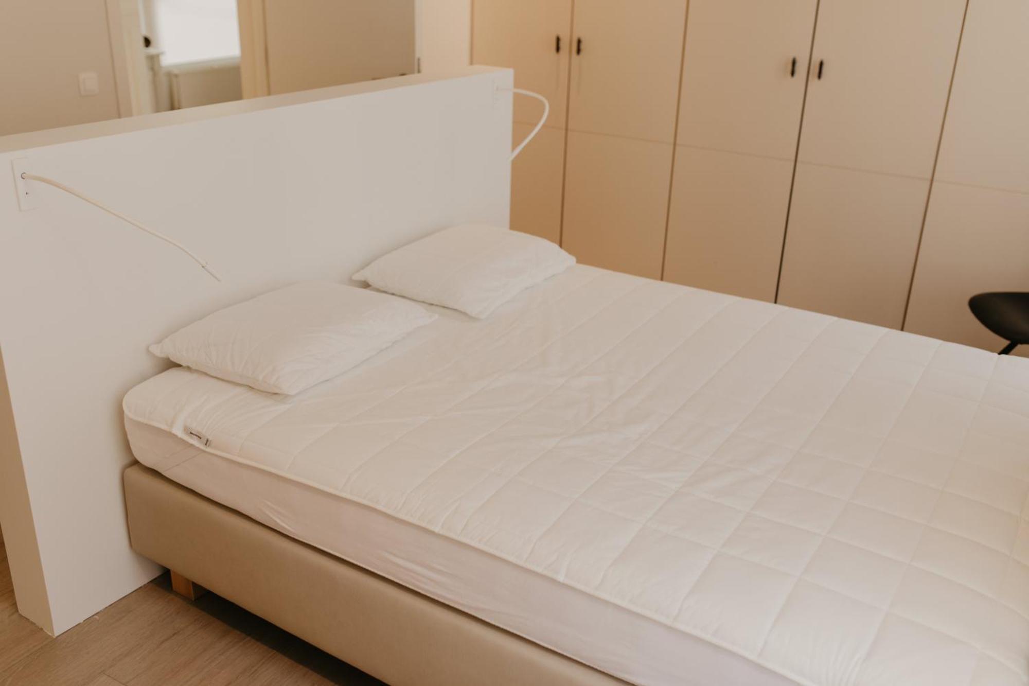 Blue Bird Residence Suite Moriaan アントウェルペン エクステリア 写真